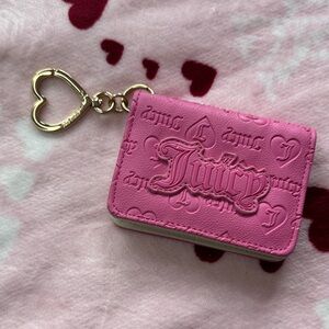 Juicy Couture Hot Pink Embossed Keychain Wallet with Gold Heart Ring